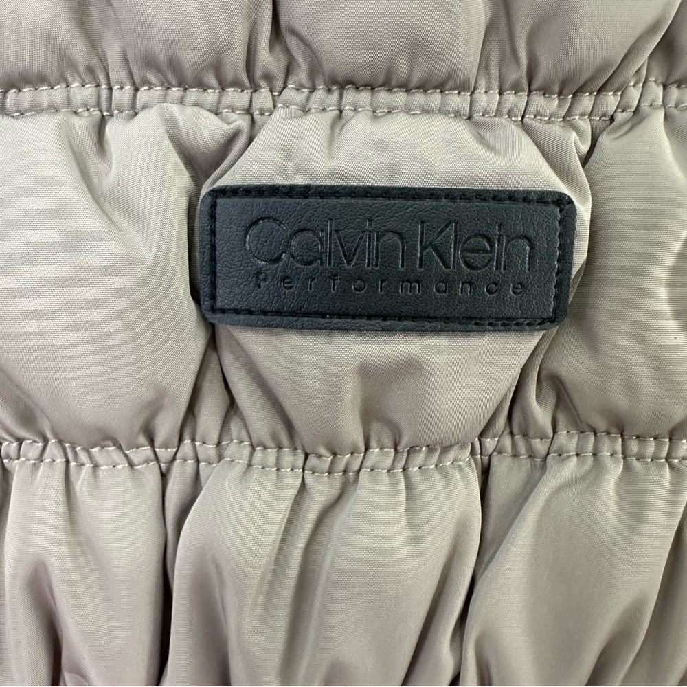 Calvin Klein Performance Size XL Taupe Puffy Vest With Cream Faux Shearling - Picture 4 of 16